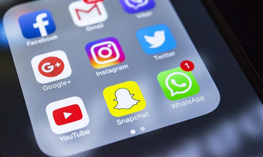 80% dos brasileiros usam Whatsapp uma vez por hora