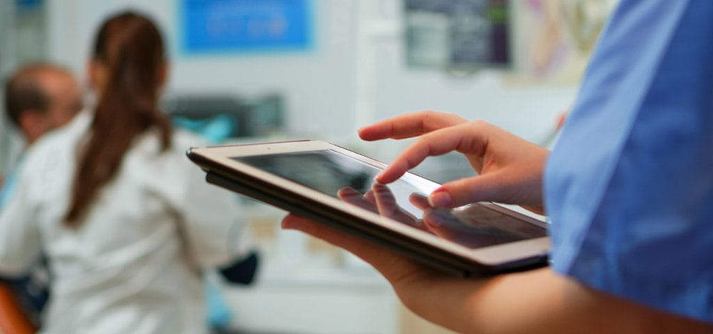 IA para atendimento ao cliente: Como transformar a experiência no setor de saúde IA para atendimento ao cliente: Como transformar a experiência no setor de saúde